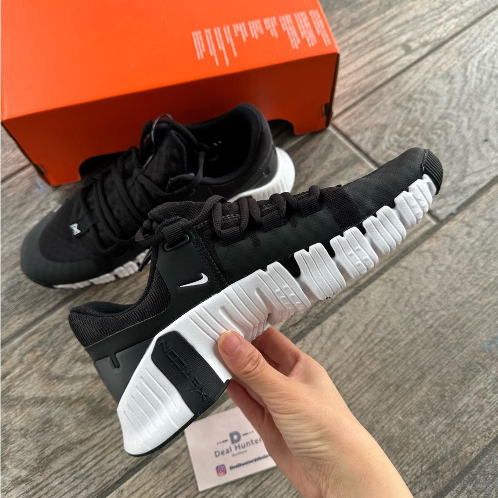 Brand New Nike Free Metcon 5 Black/White Women’s Workout Shoes - Picture 7 of 13